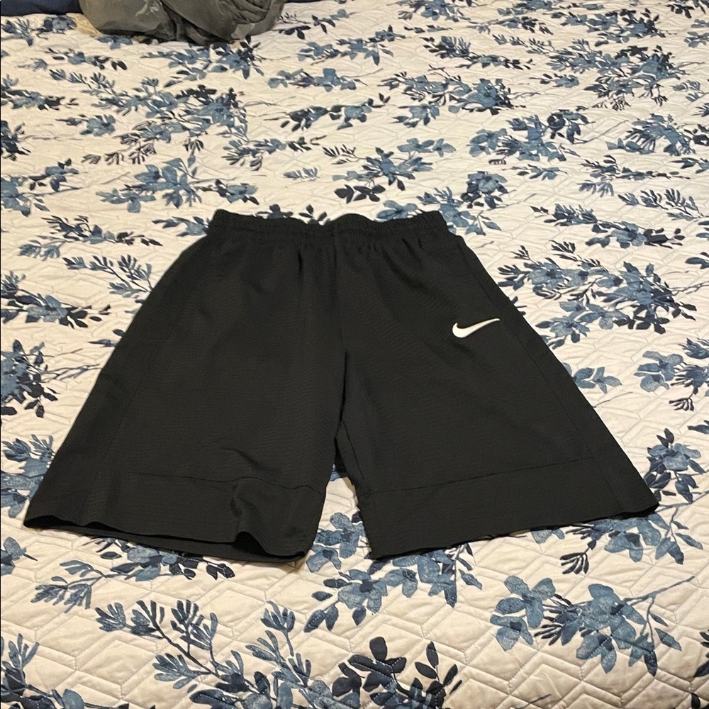 Nike Men’s Black Sports Athletic Athlesure Shorts Size S drawstring & pockets